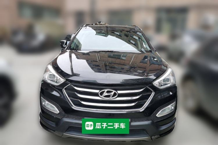 Used Hyundai Santa Fe Classic 2013 3.0L Four-Wheel Drive Comfort Edition 7 Seats Euro IV Front