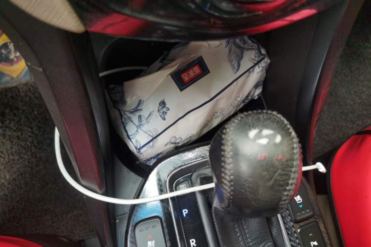 Used Hyundai Santa Fe Classic  Gear Lever