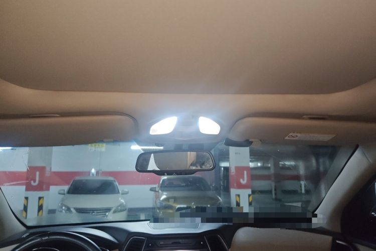 Used Hyundai Santa Fe Classic 2013 3.0L 4x4 Premium Edition 7-Seater Euro IV Headliner