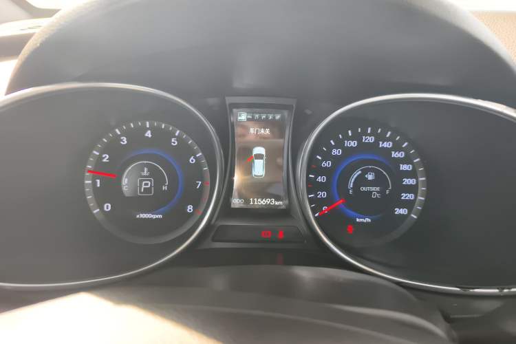 Used Hyundai Santa Fe Classic 2013 Revised Version 3.0L Four-Wheel Drive Flagship Edition Euro V Instrument Cluster