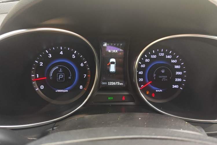 Used Hyundai Santa Fe Classic 2013 Revised Version 3.0L Four-Wheel Drive Flagship Edition Euro IV Instrument Cluster