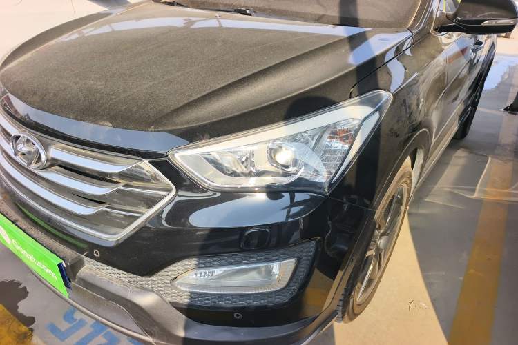 Used Hyundai Santa Fe Classic 2013 Revised Version 3.0L Four-Wheel Drive Flagship Edition Euro V Left Front Headlight