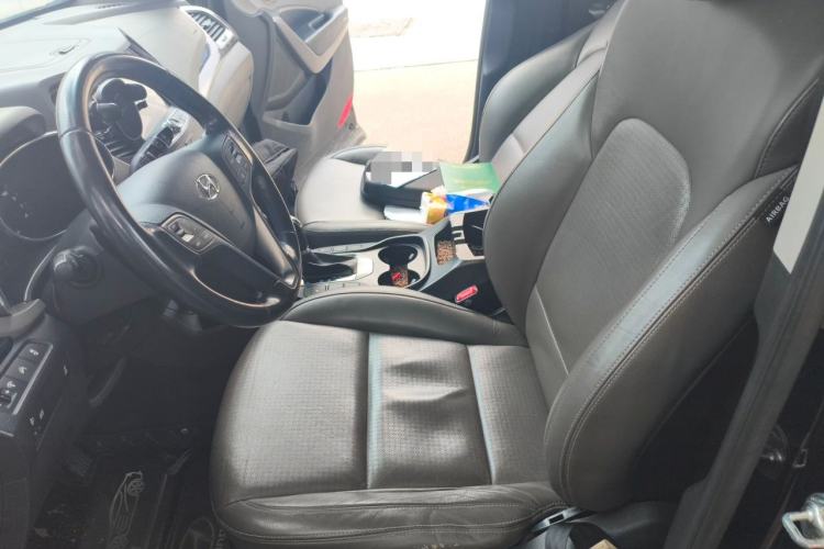 Used Hyundai Santa Fe Classic 2013 3.0L Four-Wheel Drive Comfort Edition 7 Seats Euro IV Left Front Seat