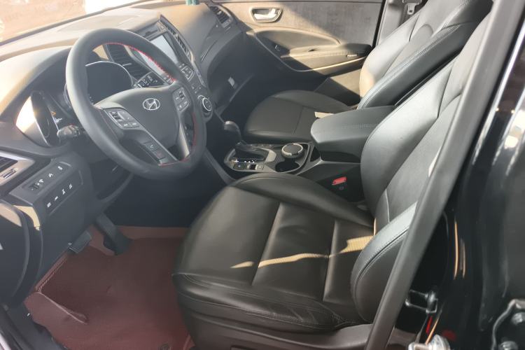 Used Hyundai Santa Fe Classic 2013 Revised Version 3.0L Four-Wheel Drive Flagship Edition Euro V Left Front Seat