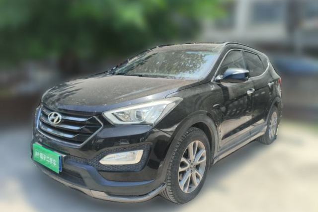 Used Hyundai Santa Fe Classic 2013 Facelift 3.0L 4x4 Comfort Edition with Navigation Euro V Standard