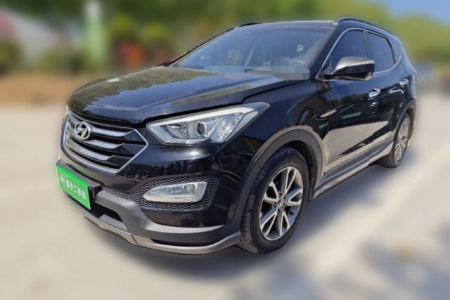 Used Hyundai Santa Fe Classic 2013 3.0L 4x4 Comfort Edition with Navigation 7 Seats Euro IV