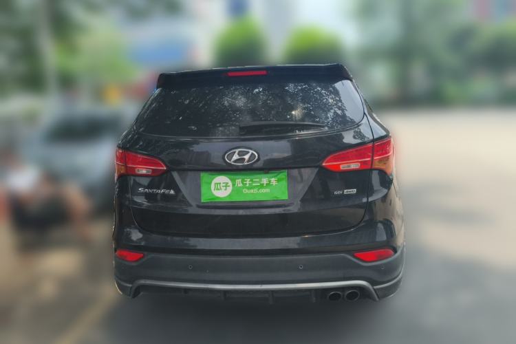 Used Hyundai Santa Fe Classic 2013 3.0L Four-Wheel Drive Comfort Edition 7 Seats Euro IV Rear
