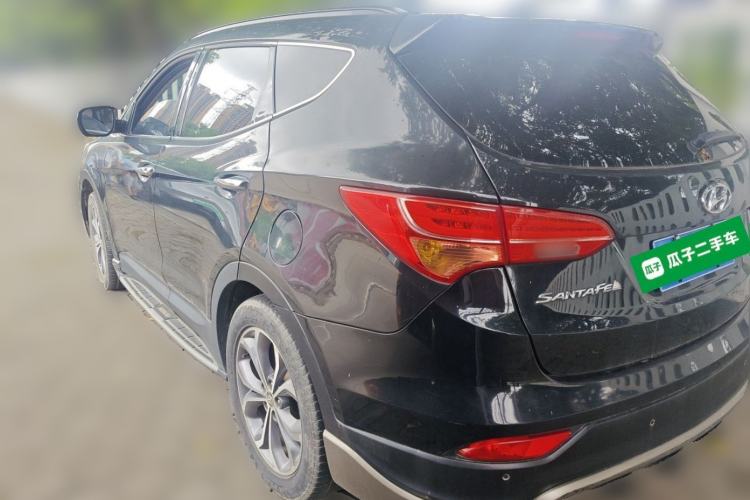 Used Hyundai Santa Fe Classic 2013 3.0L 4x4 Premium Edition 7-Seater Euro IV Rear Left 45 Deg