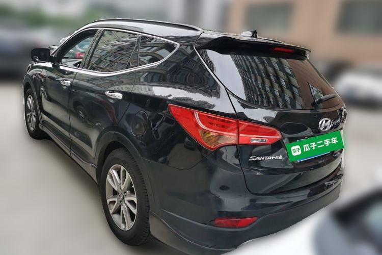 Used Hyundai Santa Fe Classic 2013 3.0L Four-Wheel Drive Comfort Edition 7 Seats Euro IV Rear Left 45 Deg