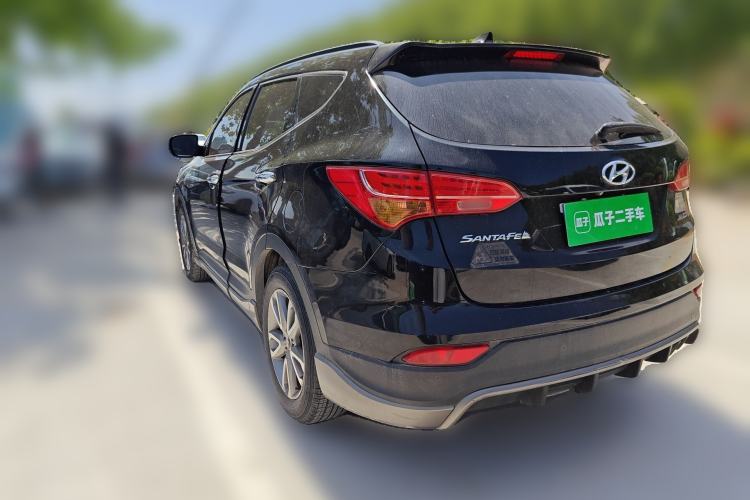 Used Hyundai Santa Fe Classic 2013 3.0L 4x4 Comfort Edition with Navigation 7 Seats Euro IV Rear Left 45 Deg