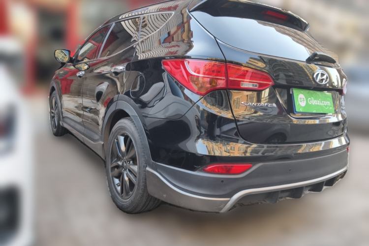 Used Hyundai Santa Fe Classic 2013 3.0L 4x4 Flagship Edition 7 Seats Euro IV Rear Left 45 Deg