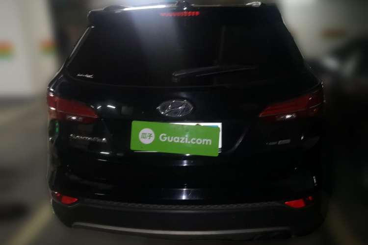 Used Hyundai Santa Fe Classic 2013 3.0L Four-Wheel Drive Comfort Edition 7 Seats Euro IV Rear