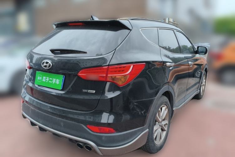 Used Hyundai Santa Fe Classic 2013 Facelift 3.0L 4x4 Comfort Edition with Navigation Euro IV compliant Rear Right 45 Deg