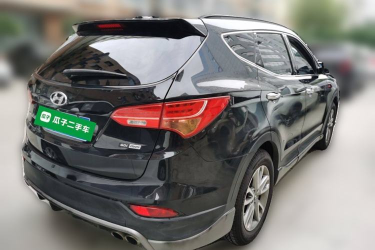 Used Hyundai Santa Fe Classic 2013 3.0L Four-Wheel Drive Comfort Edition 7 Seats Euro IV Rear Right 45 Deg