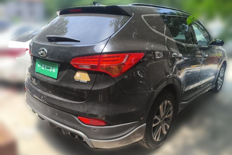 Used Hyundai Santa Fe Classic 2013 Facelift 3.0L 4x4 Comfort Edition with Navigation Euro V Standard Rear Right 45 Deg