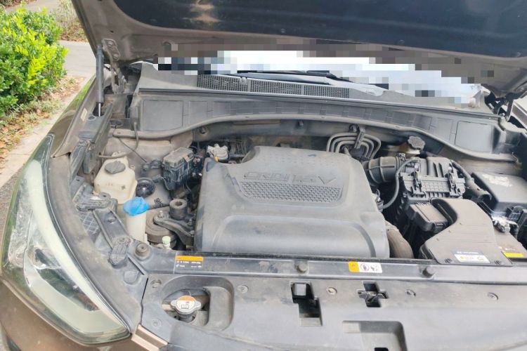 Used Hyundai Santa Fe Classic 2013 2.2T Four-Wheel Drive Comfort Edition with Navigation 7 Seats Engine Bay Right
