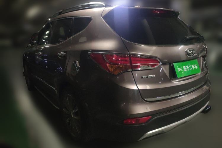 Used Hyundai Santa Fe Classic 2013 3.0L 4x4 Comfort Edition with Navigation 7 Seats Euro IV Rear Left 45 Deg