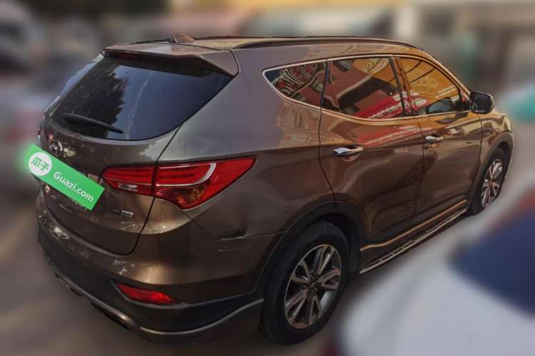 Used Hyundai Santa Fe Classic 2013 2.2T Four-Wheel Drive Comfort Edition with Navigation 7 Seats Rear Right 45 Deg