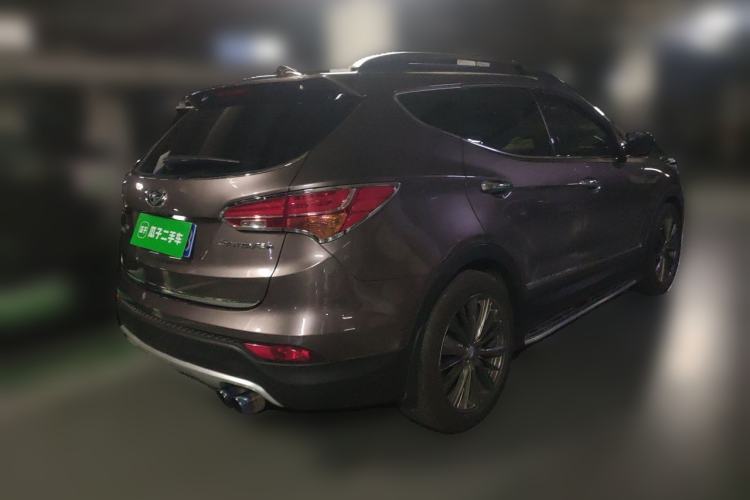 Used Hyundai Santa Fe Classic 2013 3.0L 4x4 Comfort Edition with Navigation 7 Seats Euro IV Rear Right 45 Deg