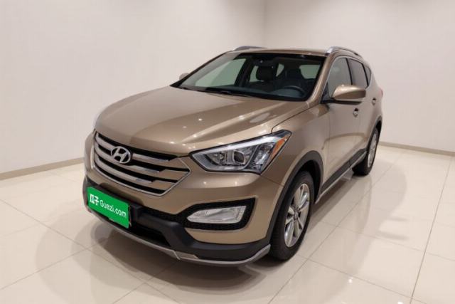 Used Hyundai Santa Fe Classic 2013 3.0L 4x4 Comfort Edition with Navigation 7 Seats Euro IV