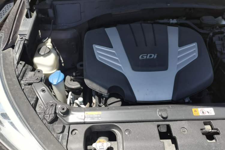 Used Hyundai Santa Fe Classic 2013 Revised Version 3.0L Four-Wheel Drive Flagship Edition Euro V Engine Bay Right
