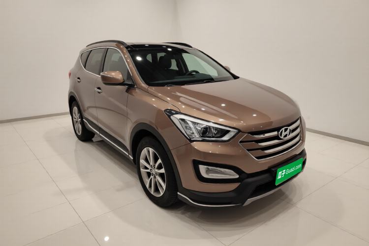 Used Hyundai Santa Fe Classic 2013 3.0L 4x4 Comfort Edition with Navigation 7 Seats Euro IV Exterior 2