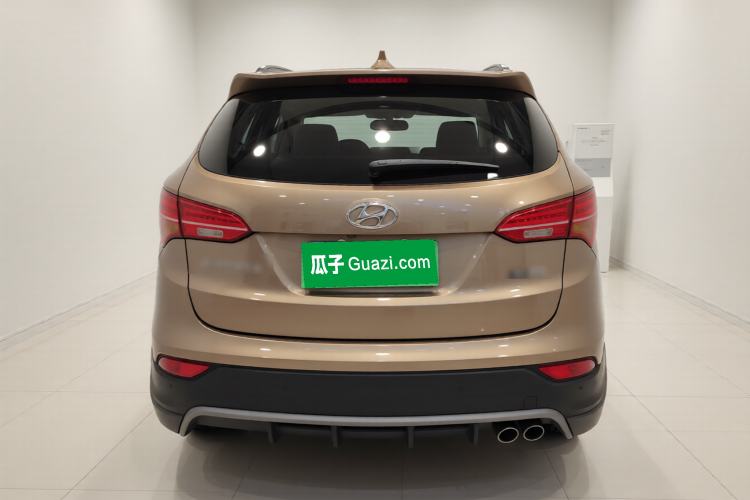 Used Hyundai Santa Fe Classic 2013 3.0L 4x4 Comfort Edition with Navigation 7 Seats Euro IV Exterior 4