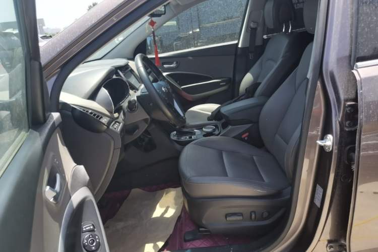 Used Hyundai Santa Fe Classic 2013 Revised Version 3.0L Four-Wheel Drive Flagship Edition Euro V Left Front Seat