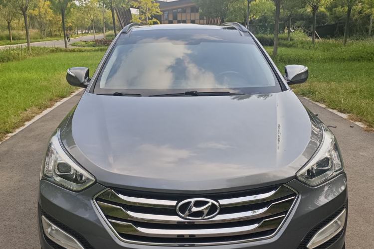 Used Hyundai Santa Fe Classic 2013 3.0L 4x4 Premium Edition 7-Seater Euro IV Exterior 5