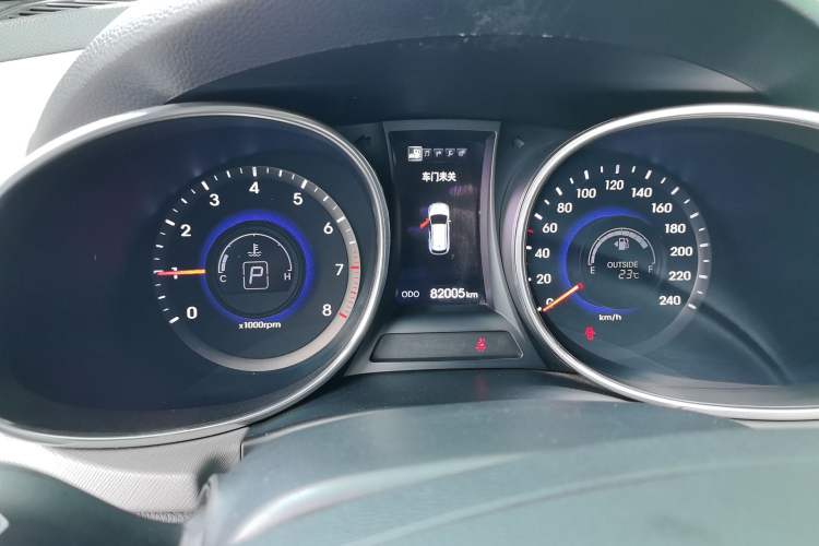 Used Hyundai Santa Fe Classic 2013 3.0L 4x4 Luxury Edition 7 Seats Euro V Instrument Cluster