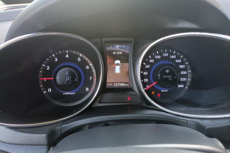 Used Hyundai Santa Fe Classic 2013 3.0L 4x4 Premium Edition 7-Seater Euro IV Instrument Cluster