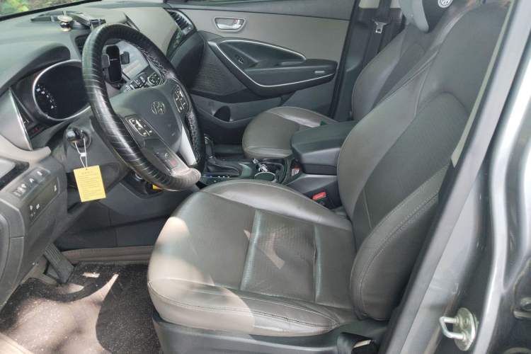 Used Hyundai Santa Fe Classic 2013 Revised Version 3.0L Four-Wheel Drive Luxury Edition Euro IV Left Front Seat