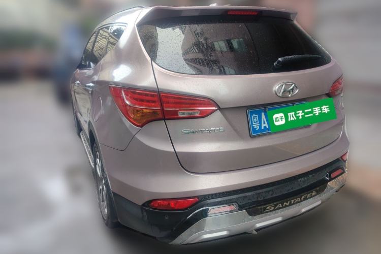 Used Hyundai Santa Fe Classic 2013 3.0L 4x4 Comfort Edition with Navigation 7 Seats Euro IV Rear Left 45 Deg