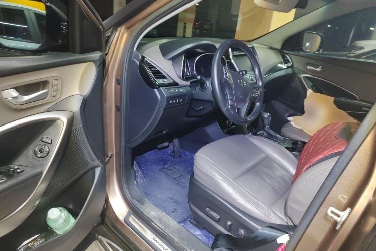 Used Hyundai Santa Fe Classic 2013 3.0L 4x4 Flagship Edition 7 Seats Euro IV Driver Seat
