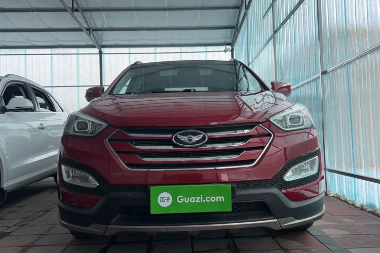 Used Hyundai Santa Fe Classic 2013 3.0L 4x4 Comfort Edition with Navigation 7 Seats Euro IV Front