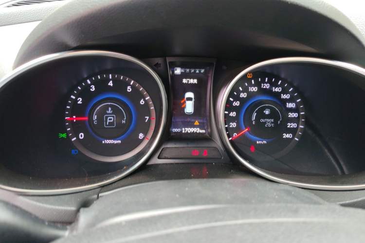 Used Hyundai Santa Fe Classic 2013 3.0L 4x4 Flagship Edition 7 Seats Euro IV Instrument Cluster