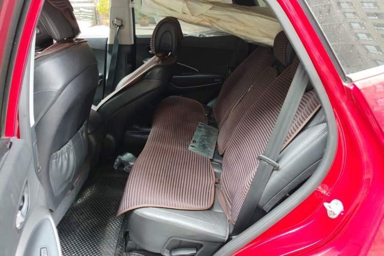 Used Hyundai Santa Fe Classic 2013 3.0L 4x4 Flagship Edition 7 Seats Euro IV Left Rear Seat