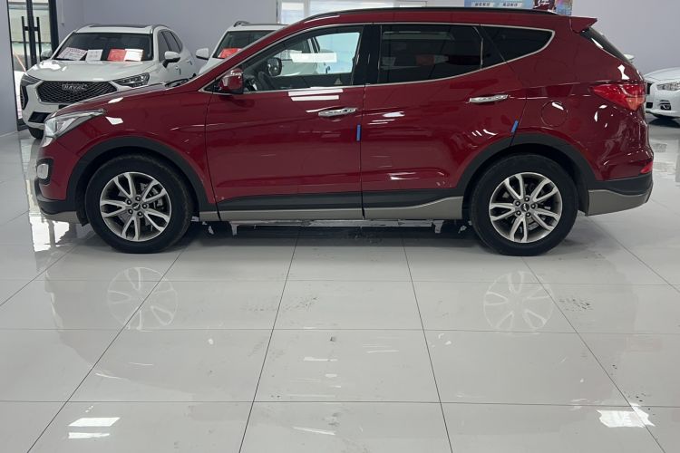 Used Hyundai Santa Fe Classic 2013 3.0L 4x4 Comfort Edition with Navigation 7 Seats Euro IV Left Side