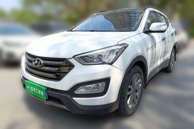 Used Hyundai Santa Fe Classic 2013 3.0L 4x4 Comfort Edition with Navigation 7 Seats Euro IV