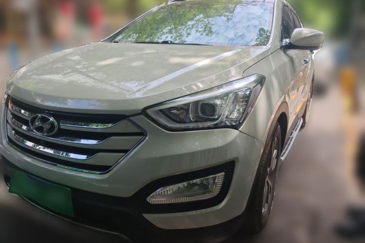 Ojetý Hyundai Santa Fe Classic 2013 3.0L 4x4 Comfort Edition with Navigation 7 Seats Euro IV Guazi used car, China used car export, Used car for sale, Used  cars, Cheapest cars for sale