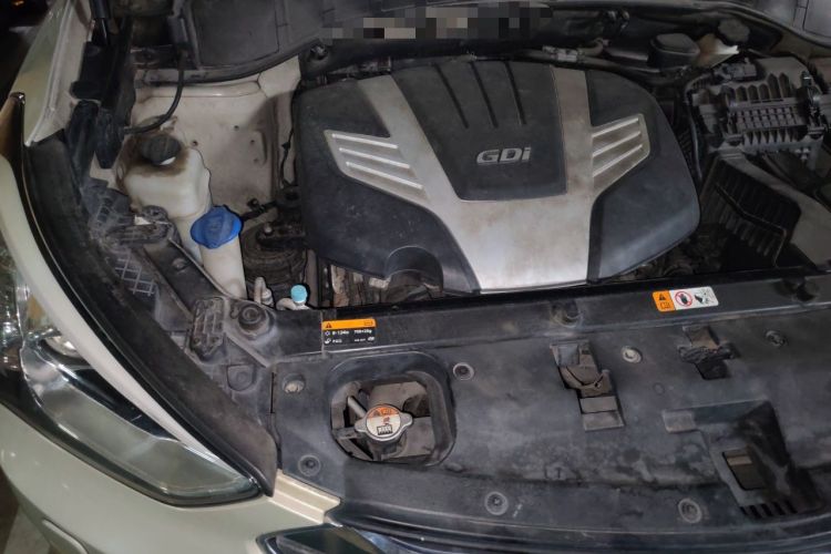 Used Hyundai Santa Fe Classic 2013 3.0L 4x4 Flagship Edition 7 Seats Euro IV Engine Bay Right