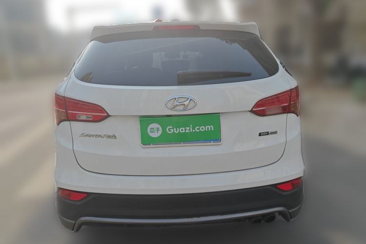 Used Hyundai Santa Fe Classic 2013 Facelift 3.0L 4x4 Comfort Edition with Navigation Euro IV compliant Exterior 4