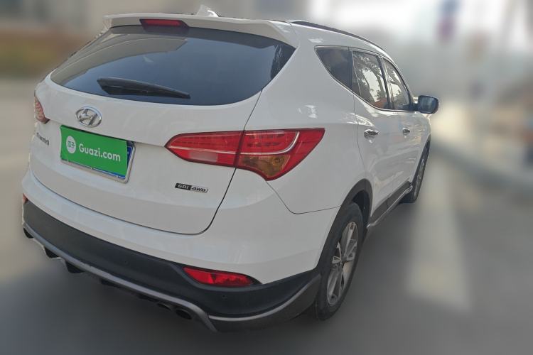 Used Hyundai Santa Fe Classic 2013 Facelift 3.0L 4x4 Comfort Edition with Navigation Euro IV compliant Exterior 5