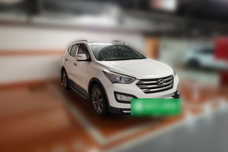Used Hyundai Santa Fe Classic 2013 Revised Version 3.0L Four-Wheel Drive Deluxe Edition Euro IV Front Right 45 Deg