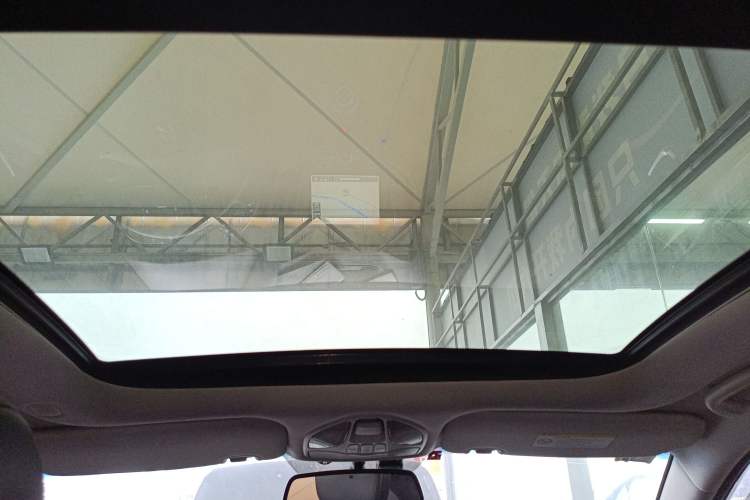 Used Hyundai Santa Fe Classic 2013 3.0L 4x4 Premium Edition 7-Seater Euro IV Headliner
