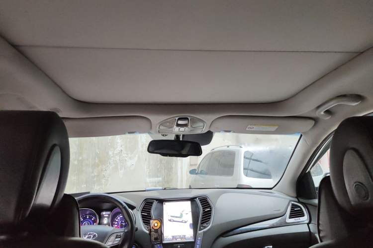 Used Hyundai Santa Fe Classic 2013 2.2T Four-Wheel Drive Flagship Edition 7 Seats Headliner