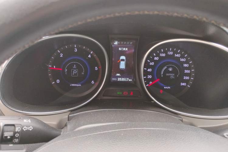 Used Hyundai Santa Fe Classic 2013 2.2T Four-Wheel Drive Flagship Edition 7 Seats Instrument Cluster