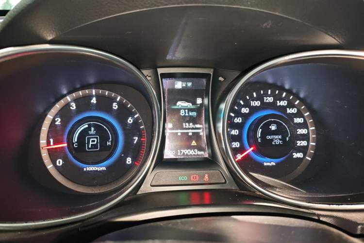 Used Hyundai Santa Fe Classic 2013 3.0L Four-Wheel Drive Luxury Edition 7 Seats Euro IV Instrument Cluster