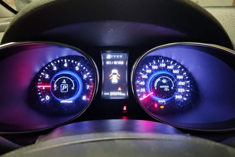 Used Hyundai Santa Fe Classic 2013 Revised Version 3.0L Four-Wheel Drive Deluxe Edition Euro IV Instrument Cluster