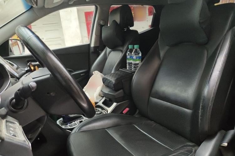 Used Hyundai Santa Fe Classic 2013 2.2T Four-Wheel Drive Flagship Edition 7 Seats Left Front Seat